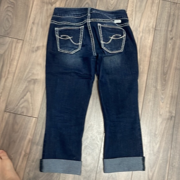 Silver Suki capris - Picture 2 of 4